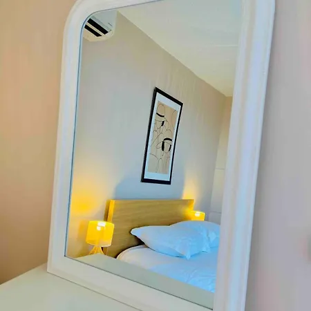L'Escale Azur - Apt 2 Prs - Vue Mer Et Cap D'Antibes Antibes